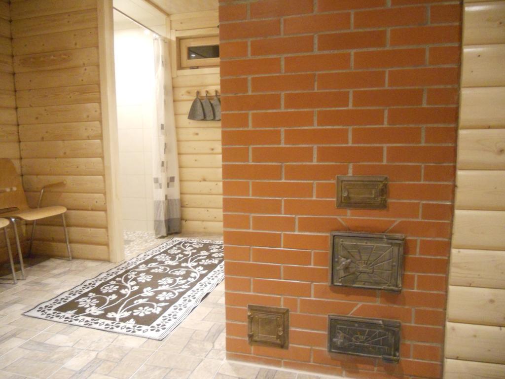 Viesu Maja Forrest Villa Dzimtmisa Exterior foto