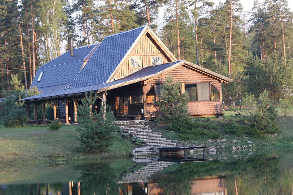 Viesu Maja Forrest Villa Dzimtmisa Exterior foto